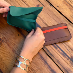 Mini Cartera de Piel Marrón