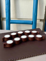 Cargar imagen en el visor de la galería, Porta Velas Piel Marrón
