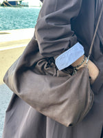 Cargar imagen en el visor de la galería, Bolso Fruncido Grande Piel Marrón
