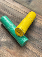 Cargar imagen en el visor de la galería, Perfumador de Piel Amarillo
