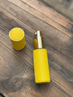 Cargar imagen en el visor de la galería, Perfumador de Piel Amarillo
