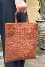 Cargar imagen en el visor de la galería, Bolso Bolonia Piel Cuero
