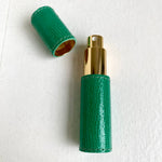 Cargar imagen en el visor de la galería, Perfumador de Piel Verde Agua
