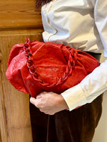 Cargar imagen en el visor de la galería, Cartera Plisada Grande Piel  Roja
