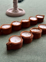 Cargar imagen en el visor de la galería, Portavelas Piel Potro con 5 velas
