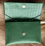 Cargar imagen en el visor de la galería, Cartera Cuadrada Piel Verde
