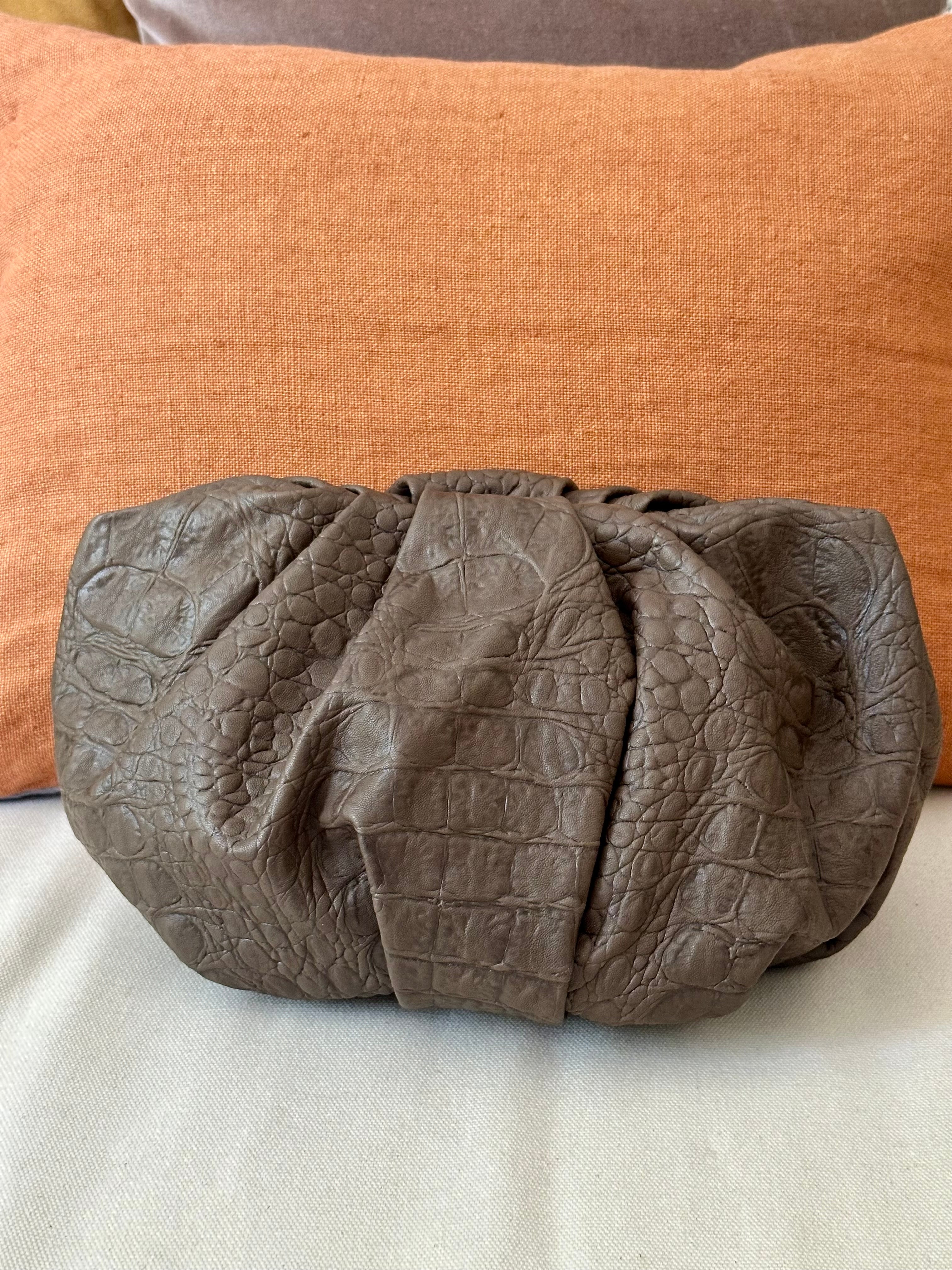 Cartera Plisada Grande Piel Coco Visón