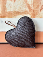 Cargar imagen en el visor de la galería, Corazón de Piel Marrón
