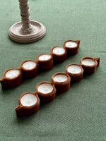 Cargar imagen en el visor de la galería, Portavelas Piel Potro con 5 velas
