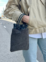 Cargar imagen en el visor de la galería, Piccolino Piel de Cordero Gris
