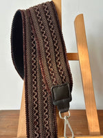 Cargar imagen en el visor de la galería, Asa Bandolera Goyesca Marrón
