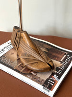 Cargar imagen en el visor de la galería, Horma de madera Piel Cuero
