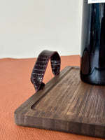 Cargar imagen en el visor de la galería, Bandeja Cuadrada Madera y Piel Burdeos
