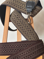 Cargar imagen en el visor de la galería, Asa Bandolera Goyesca Gris/Negra
