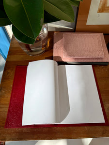 Libreta de Piel Grabada Roja
