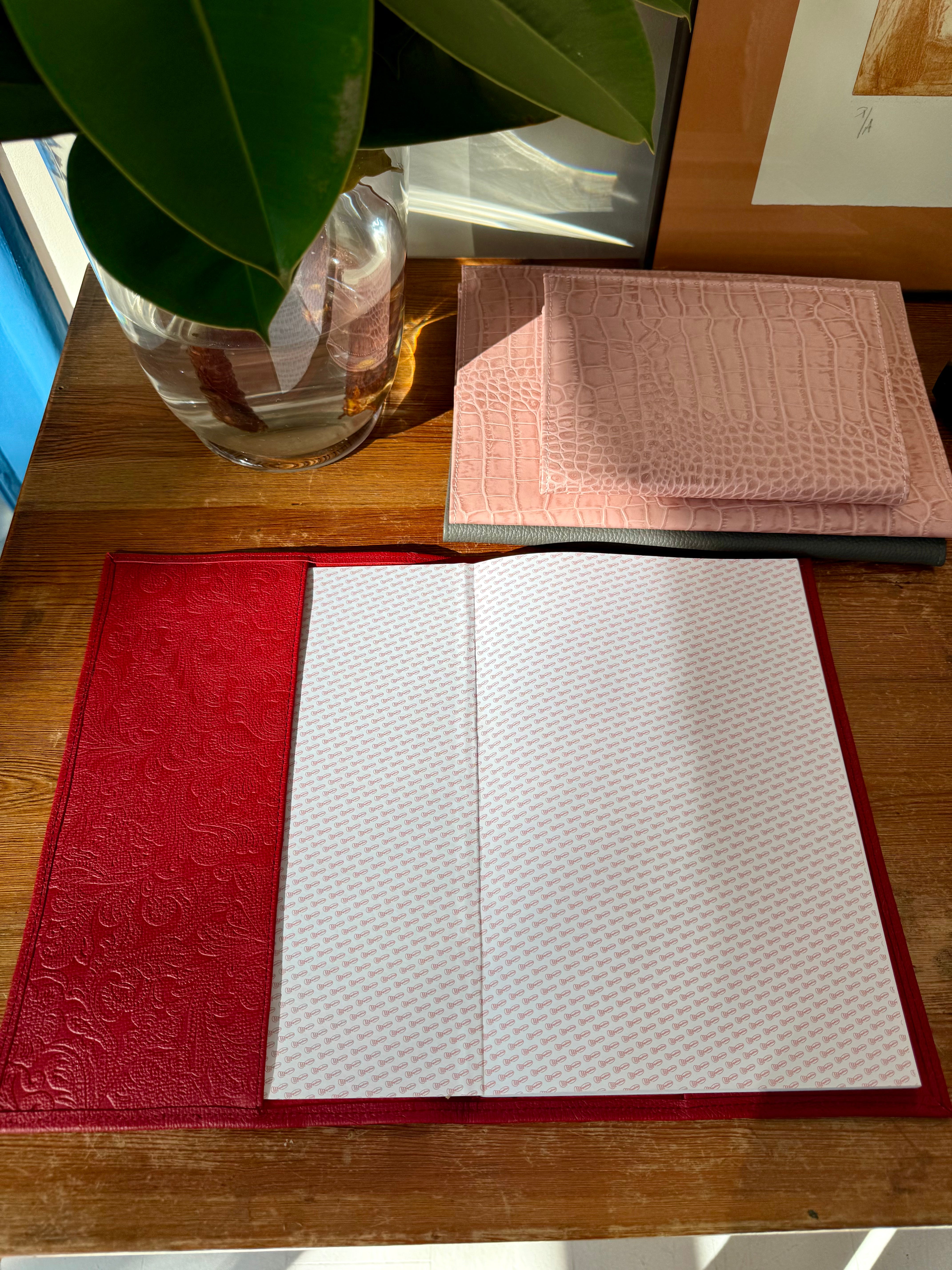 Libreta de Piel Grabada Roja