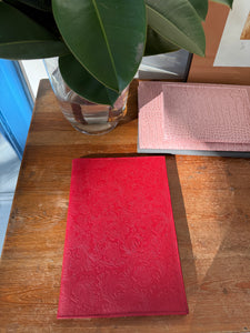 Libreta de Piel Grabada Roja