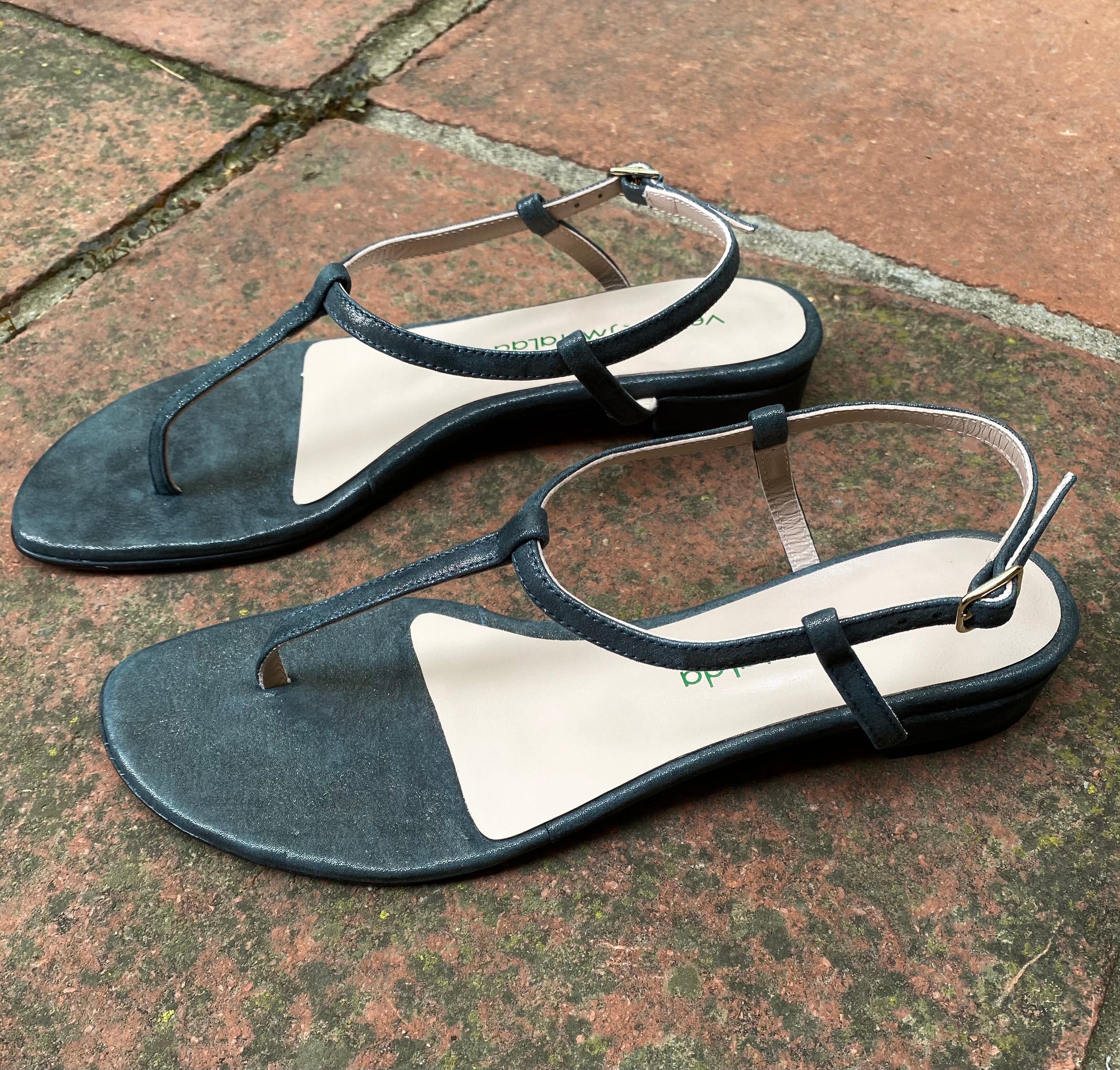 Sandalia Ante Gris